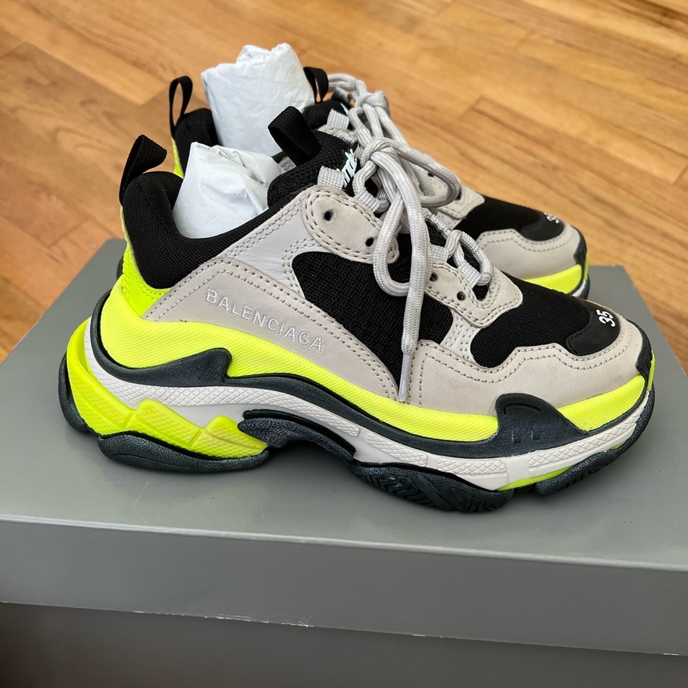 Balenciaga triple s